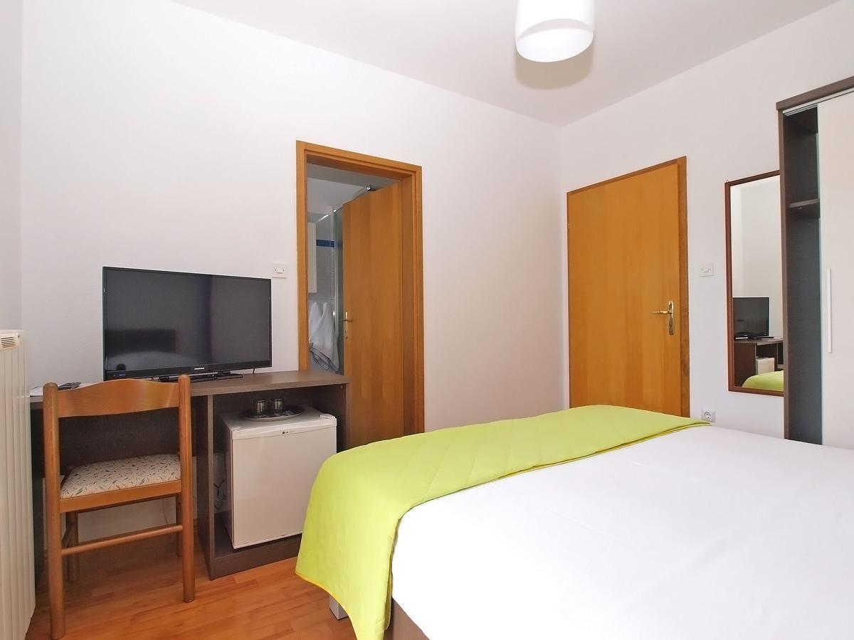 Rooms Ivica 1452 Fažana Exterior foto